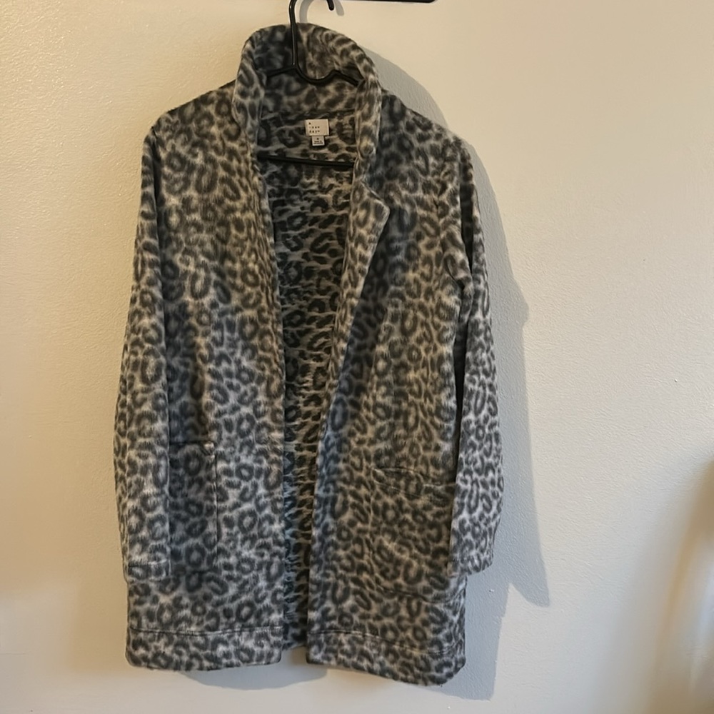 A New Day Grey Faux Leopard Open Front Jacket 2 Front Pockets...SIZE: S